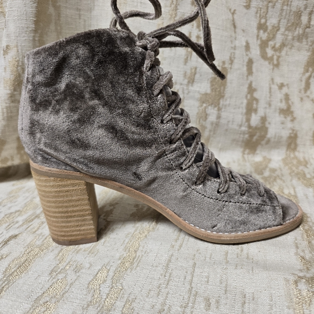 Jeffrey Campbell Grey/Brown Velvet Lace-Up Heels Sz6.5 - Picture 6 of 16
